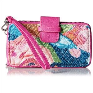 Vera Bradley NWT RFID Smartphone Wristlet
